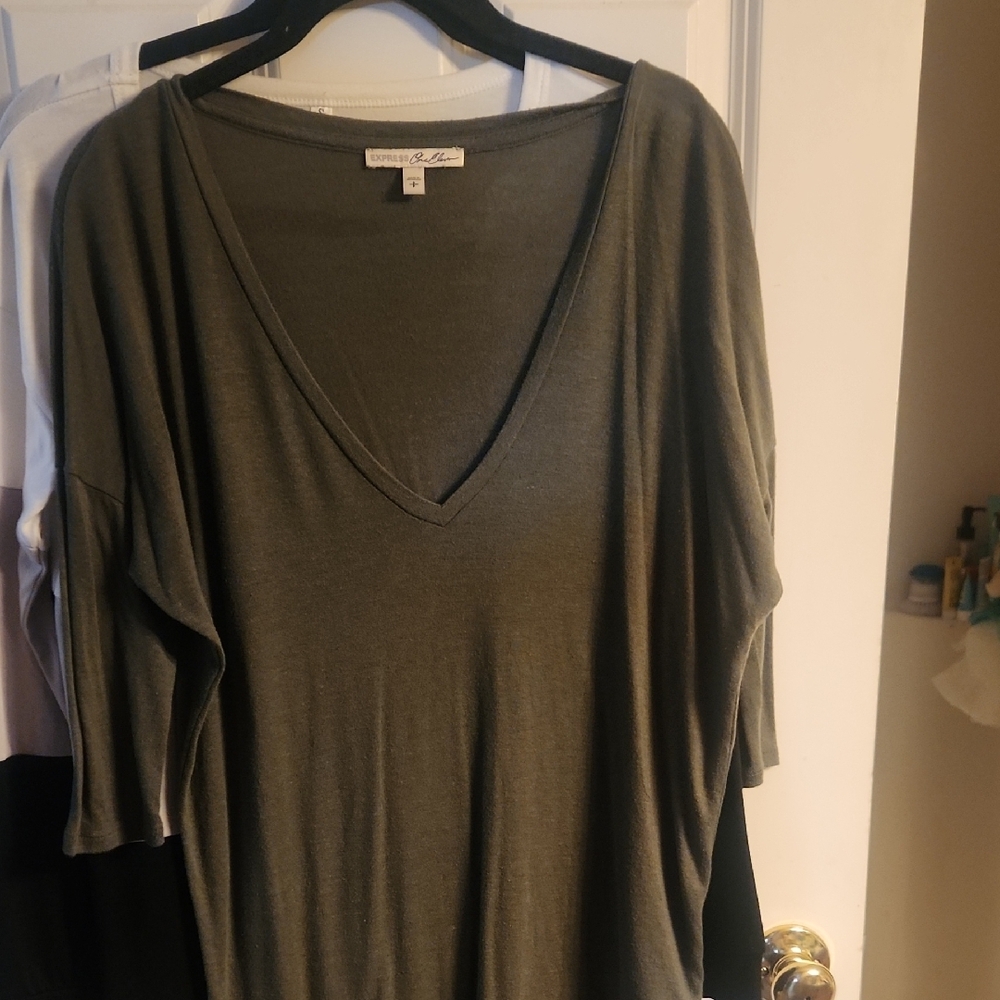 Express Green 3/4 Sleeve Relaxed Blouse